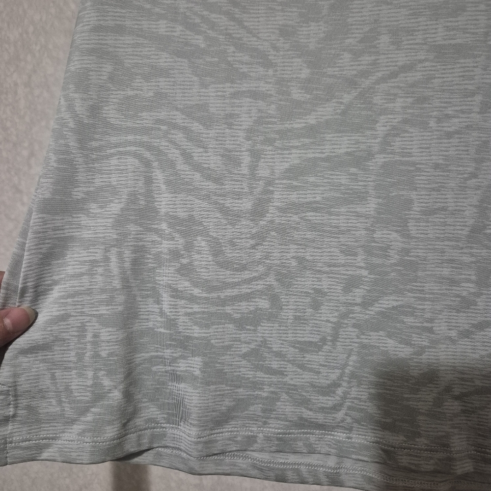 NWT ADIDAS Women's Gray Sleeveless Jacquard  Polo-ultimate Top...Size:M - Picture 3 of 11